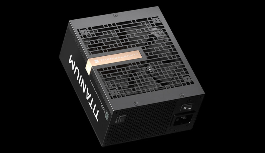 Megjelent a Thermalright 1650 wattos Titanium tápegysége, az AT-1650