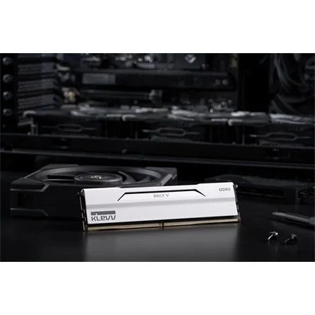 KLEVV BOLT V 32GB 6000MT/s DDR5 memória CL30 Kit of 2 AMD-re optimalizált fehér